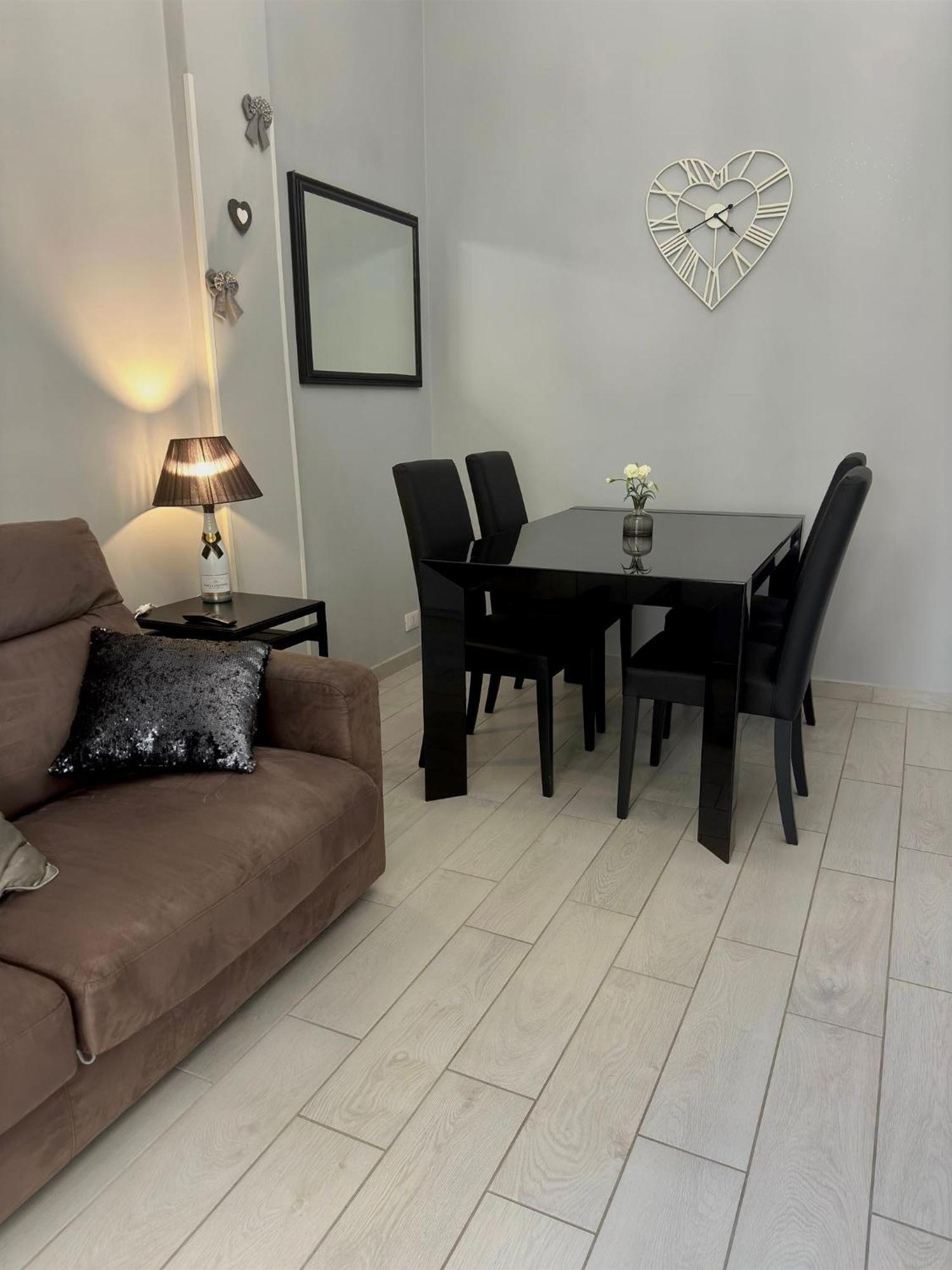 Apartment La Casa Di G Metro A Tra Vaticano E Gemelli
